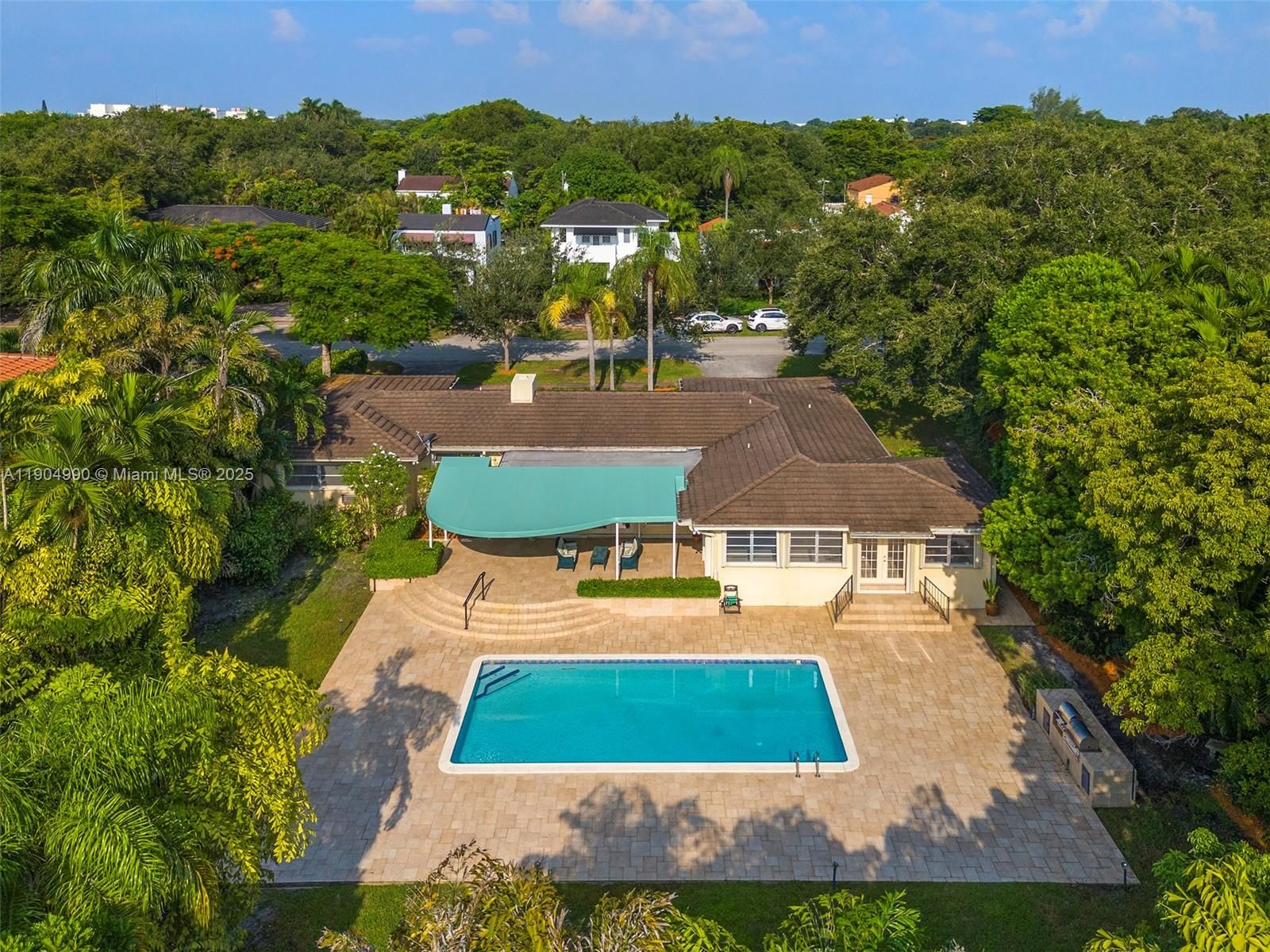 Real estate property located at 2615 Alhambra Cir, Miami-dade, Coral Gab Sec D Rev Pl, Coral Gables, FL
