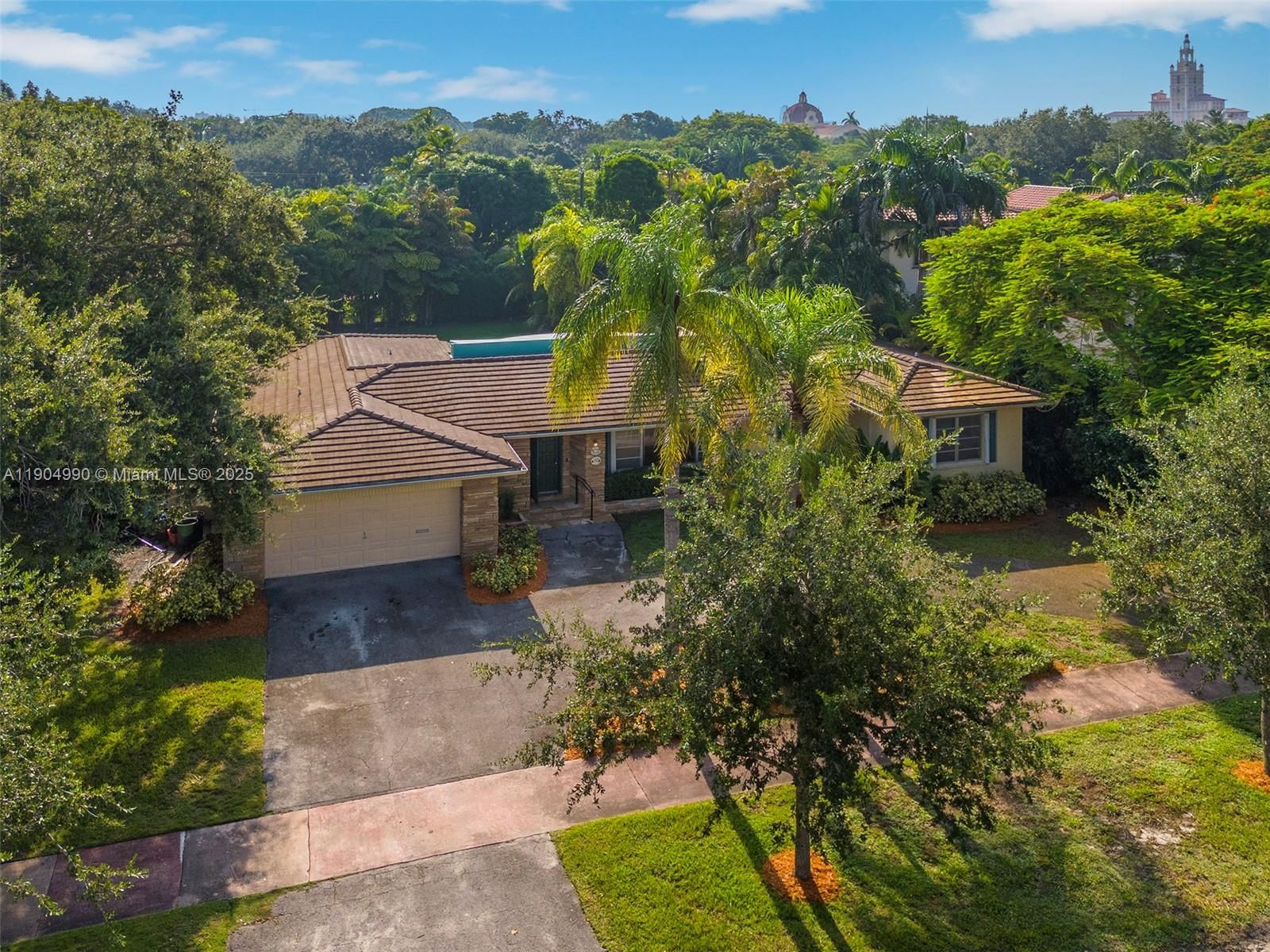 Real estate property located at 2615 Alhambra Cir, Miami-dade, Coral Gab Sec D Rev Pl, Coral Gables, FL