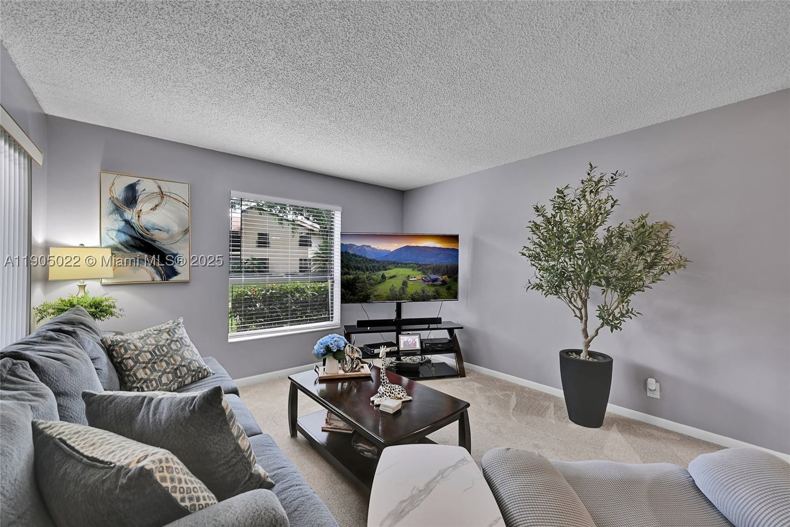 Real estate property located at 3773 Cocoplum Cir #3575, Broward, Karanda Village Iii-b Con, Coconut Creek, FL