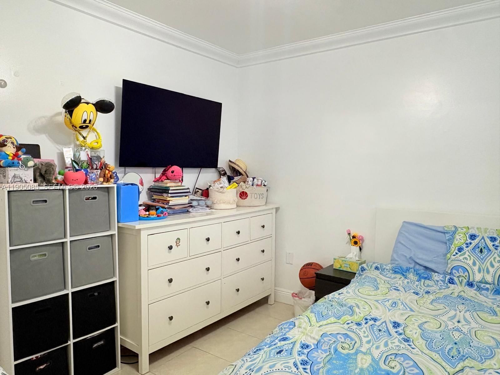Real estate property located at 1290 41 St #203, Miami-dade, Villas Del Sol Condo, Hialeah, FL