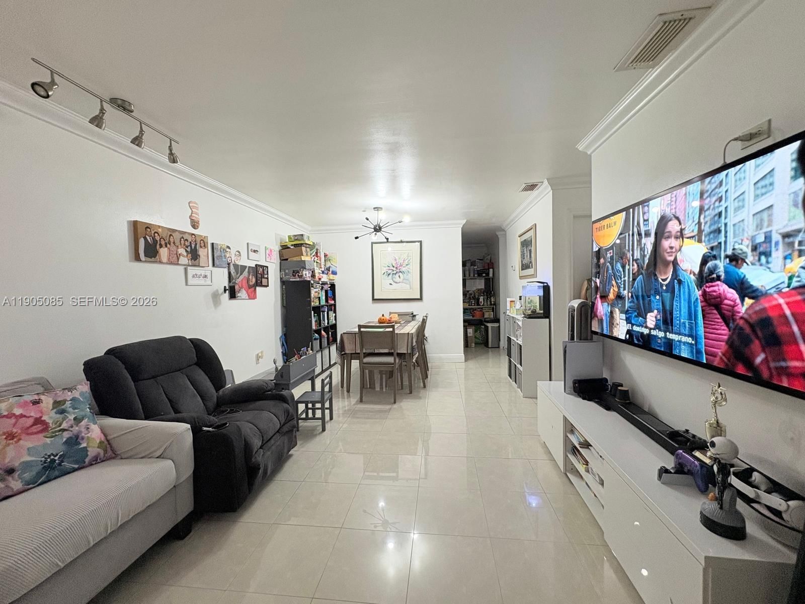 Real estate property located at 1290 41 St #203, Miami-dade, Villas Del Sol Condo, Hialeah, FL