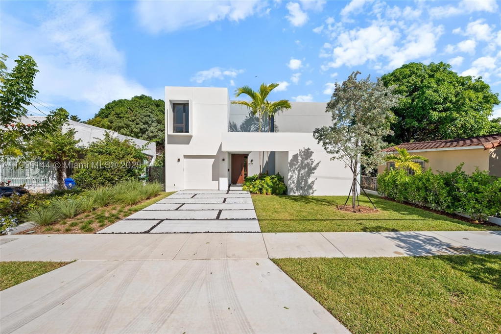 Real estate property located at 2127 11th Ter, Miami-dade, Ohio Grove, Miami, FL