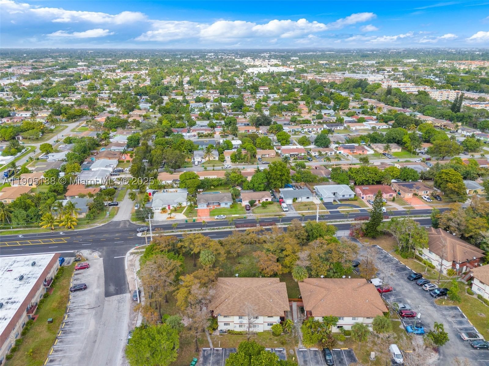 Real estate property located at 2062 43rd Ter #2, Broward, Hidden Forest Condo, Lauderhill, FL