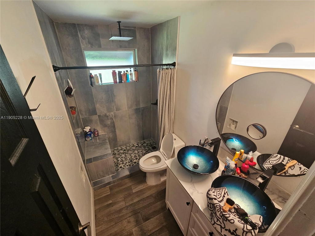 Real estate property located at 8427 26th St, Broward, Sunrise Golf Village Sec, Sunrise, FL