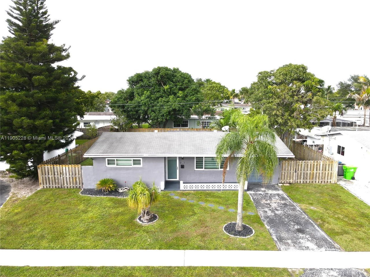 Real estate property located at 8427 26th St, Broward, Sunrise Golf Village Sec, Sunrise, FL