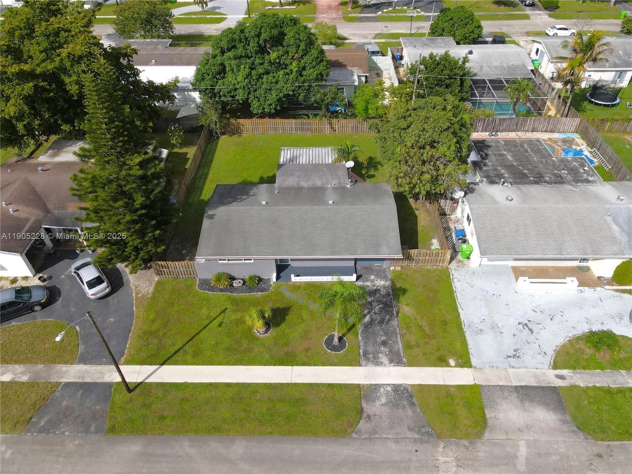 Real estate property located at 8427 26th St, Broward, Sunrise Golf Village Sec, Sunrise, FL