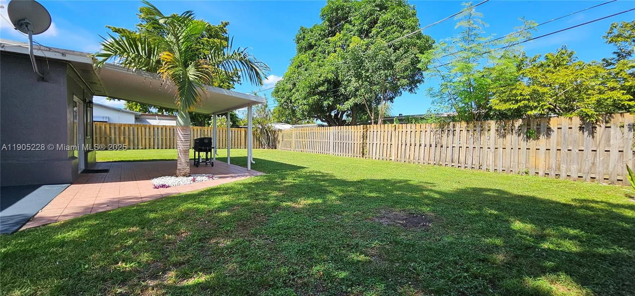 Real estate property located at 8427 26th St, Broward, Sunrise Golf Village Sec, Sunrise, FL