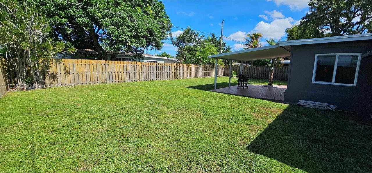 Real estate property located at 8427 26th St, Broward, Sunrise Golf Village Sec, Sunrise, FL