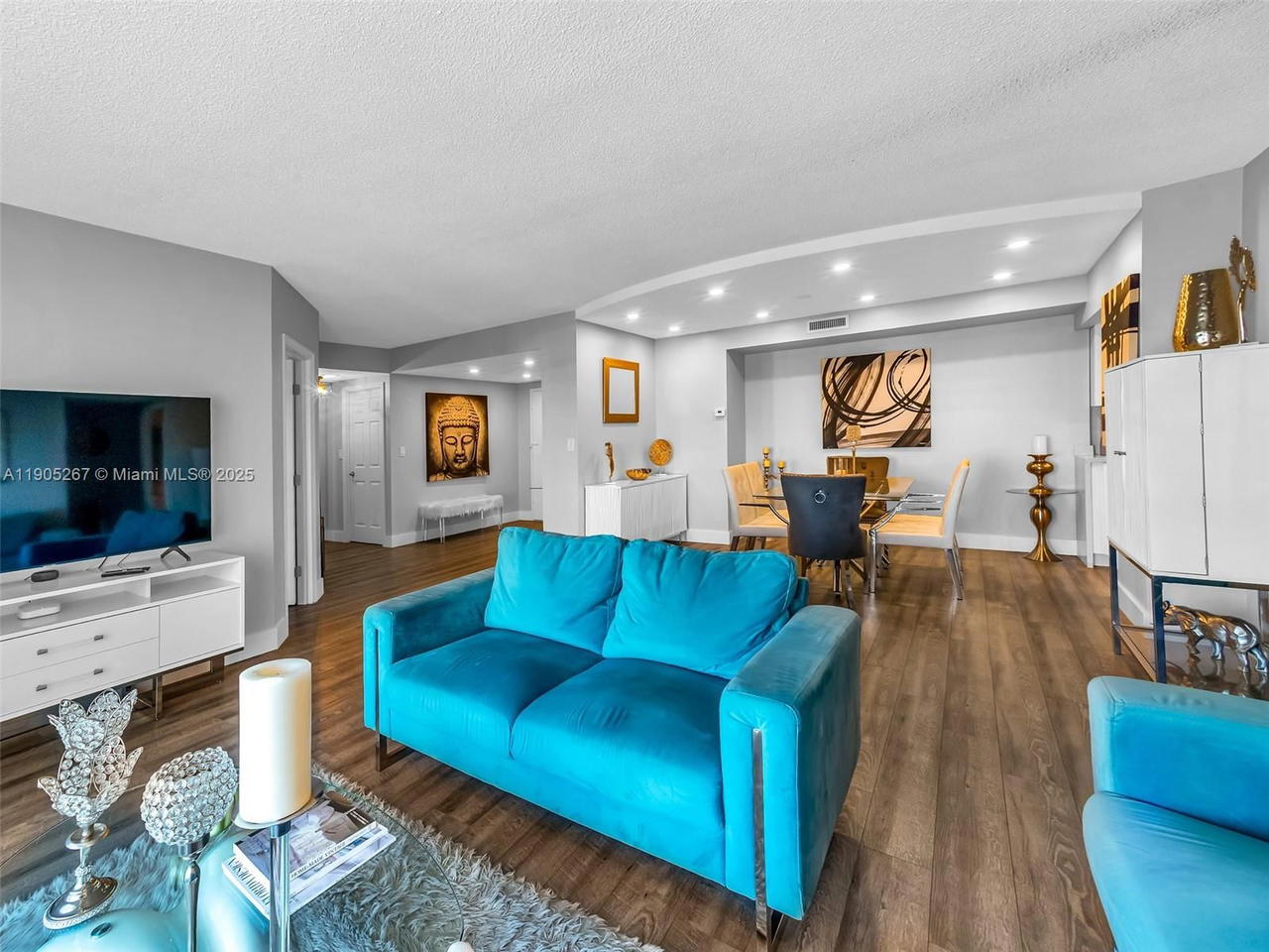 Real estate property located at 3800 Hillcrest Dr #907, Broward, Hillcrest East No 25 Cond, Hollywood, FL