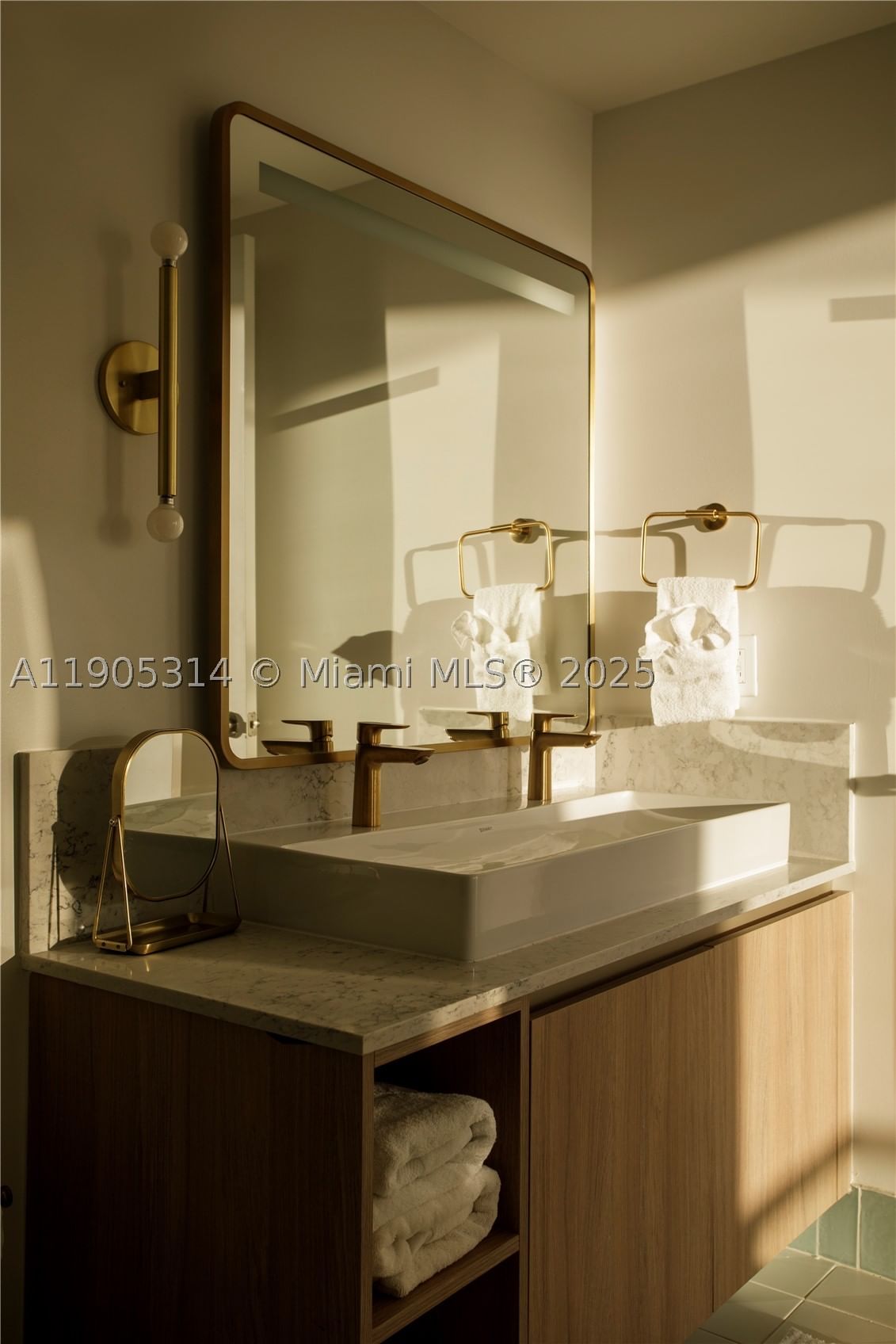 Real estate property located at 159 6th St #2816, Miami-dade, N/a, Miami, FL