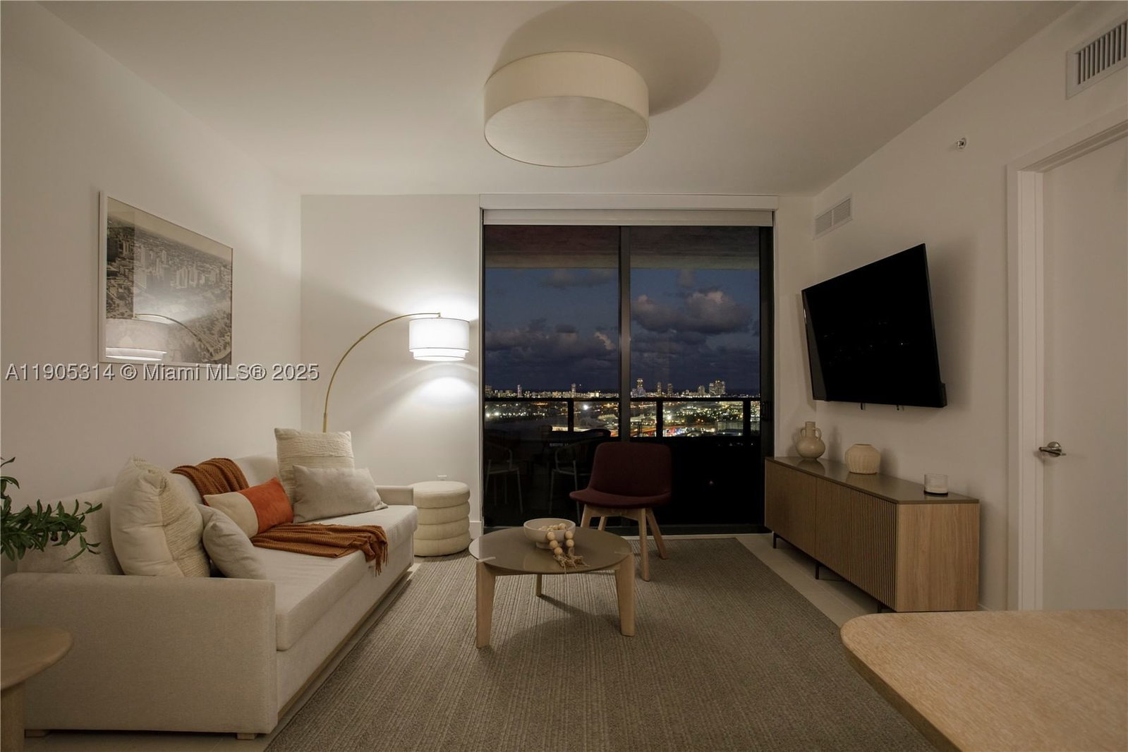 Real estate property located at 159 6th St #2816, Miami-dade, N/a, Miami, FL