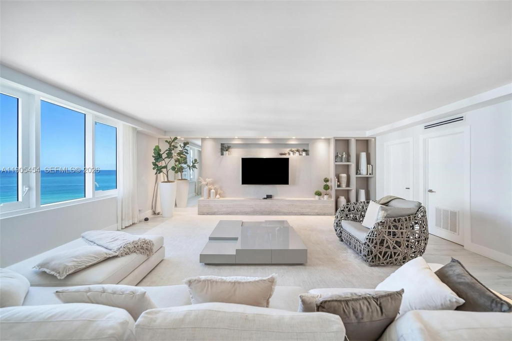 Real estate property located at 2301 Collins Ave #1414/1415, Miami-dade, Roney Palace Condo, Miami Beach, FL