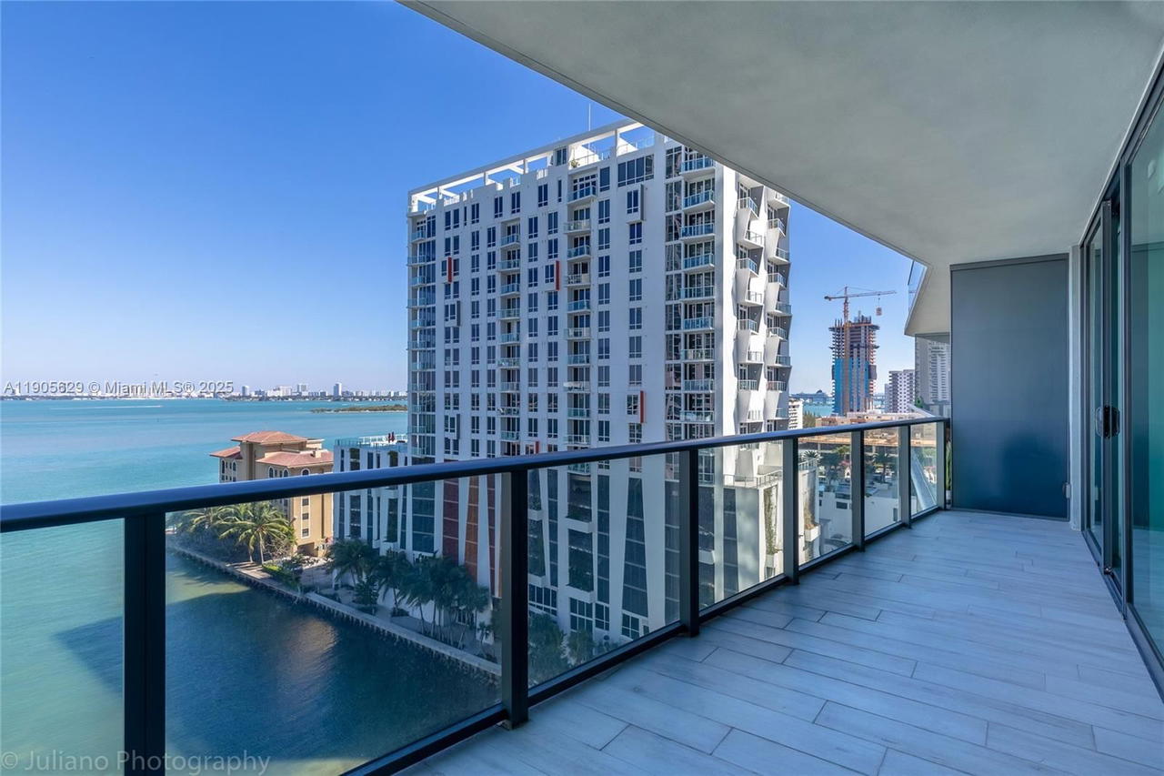 Real estate property located at 460 28th St #1905, Miami-dade, Icon Bay Condo, Miami, FL