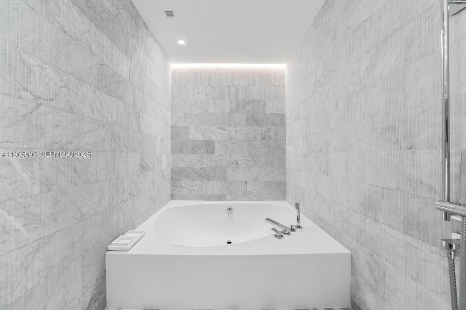 Real estate property located at 10201 Collins Ave #807, Miami-dade, Oceana Bal Harbour Condo, Bal Harbour, FL