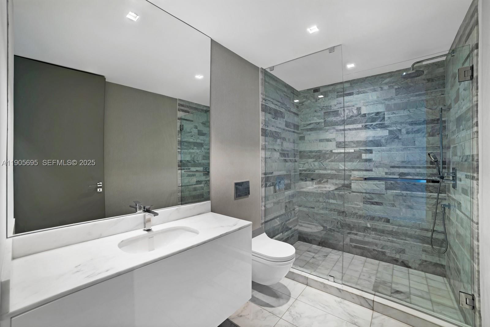 Real estate property located at 10201 Collins Ave #807, Miami-dade, Oceana Bal Harbour Condo, Bal Harbour, FL