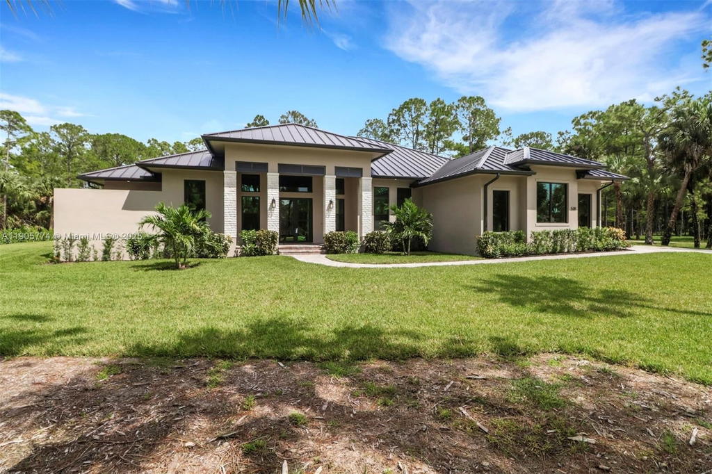 Real estate property located at 538 13th St Sw, Collier, Golden Gate Estates, Naples, FL