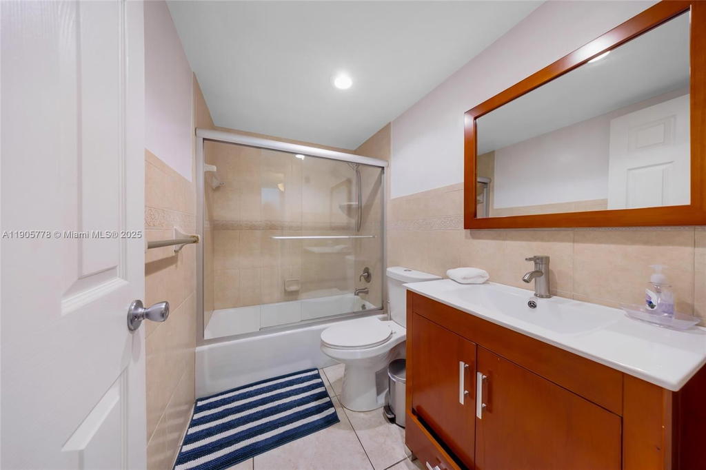 Real estate property located at 3801 Ocean Dr #15R, Broward, Tides On Hollywood Beach, Hollywood, FL