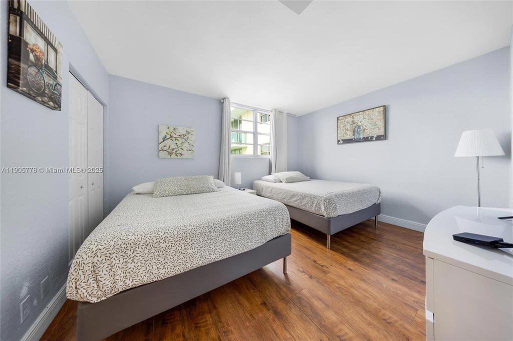 Real estate property located at 3801 Ocean Dr #15R, Broward, Tides On Hollywood Beach, Hollywood, FL