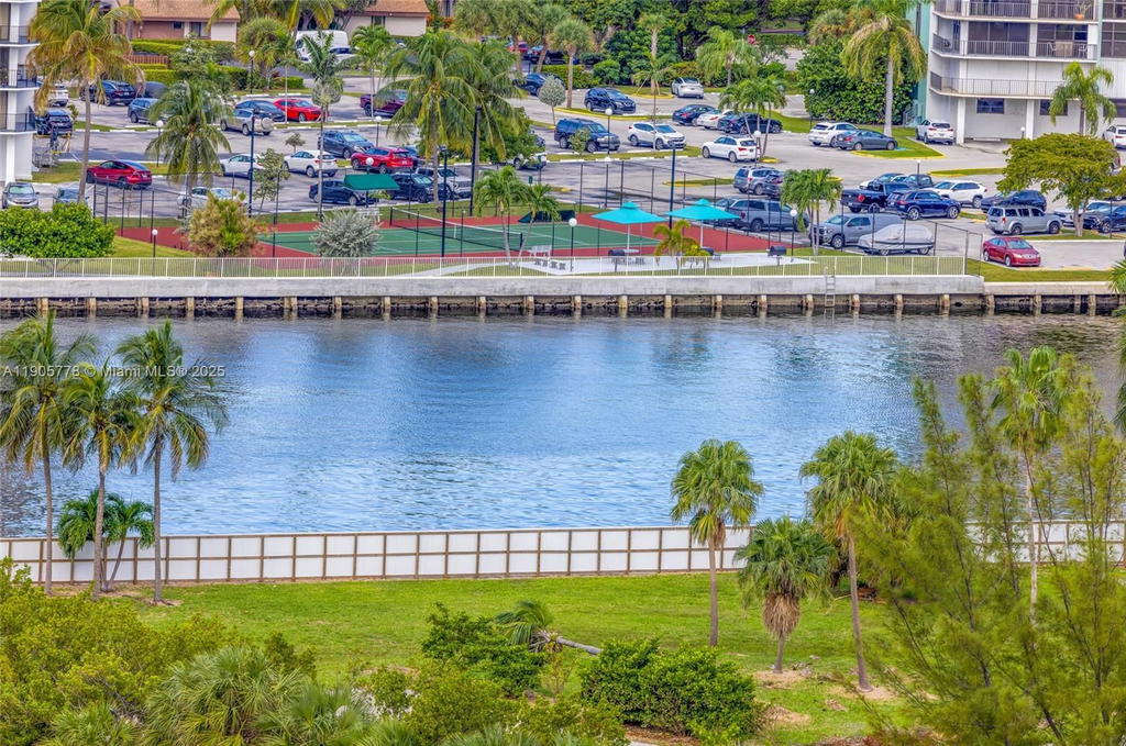 Real estate property located at 3801 Ocean Dr #15R, Broward, Tides On Hollywood Beach, Hollywood, FL