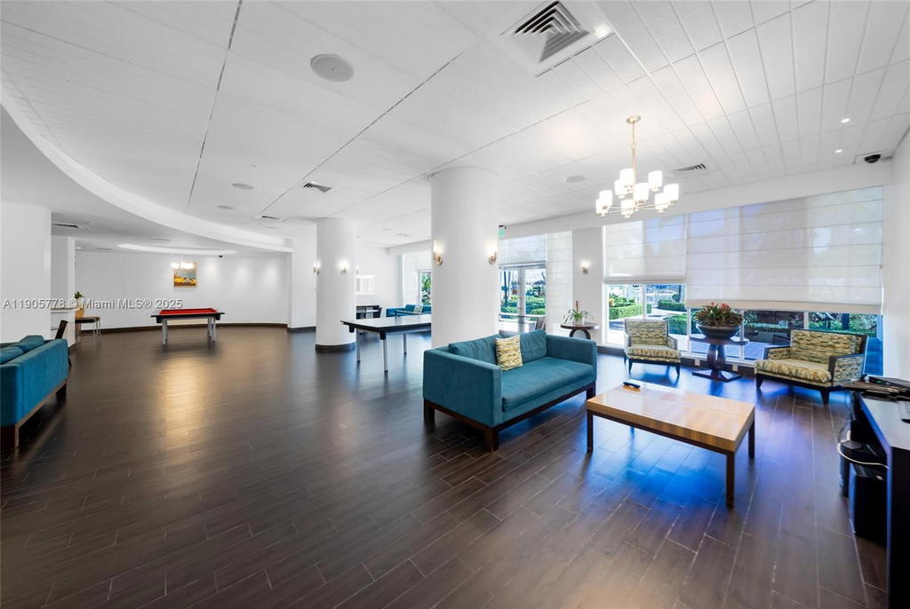 Real estate property located at 3801 Ocean Dr #15R, Broward, Tides On Hollywood Beach, Hollywood, FL
