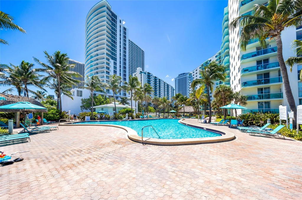 Real estate property located at 3801 Ocean Dr #15R, Broward, Tides On Hollywood Beach, Hollywood, FL