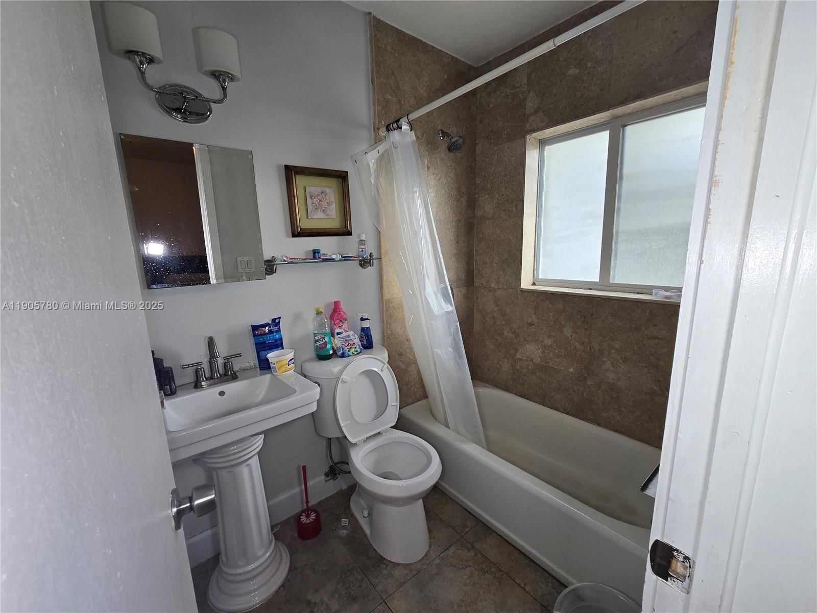 Real estate property located at 12270 28th St, Miami-dade, Southern Ests 6th Addn, Miami, FL