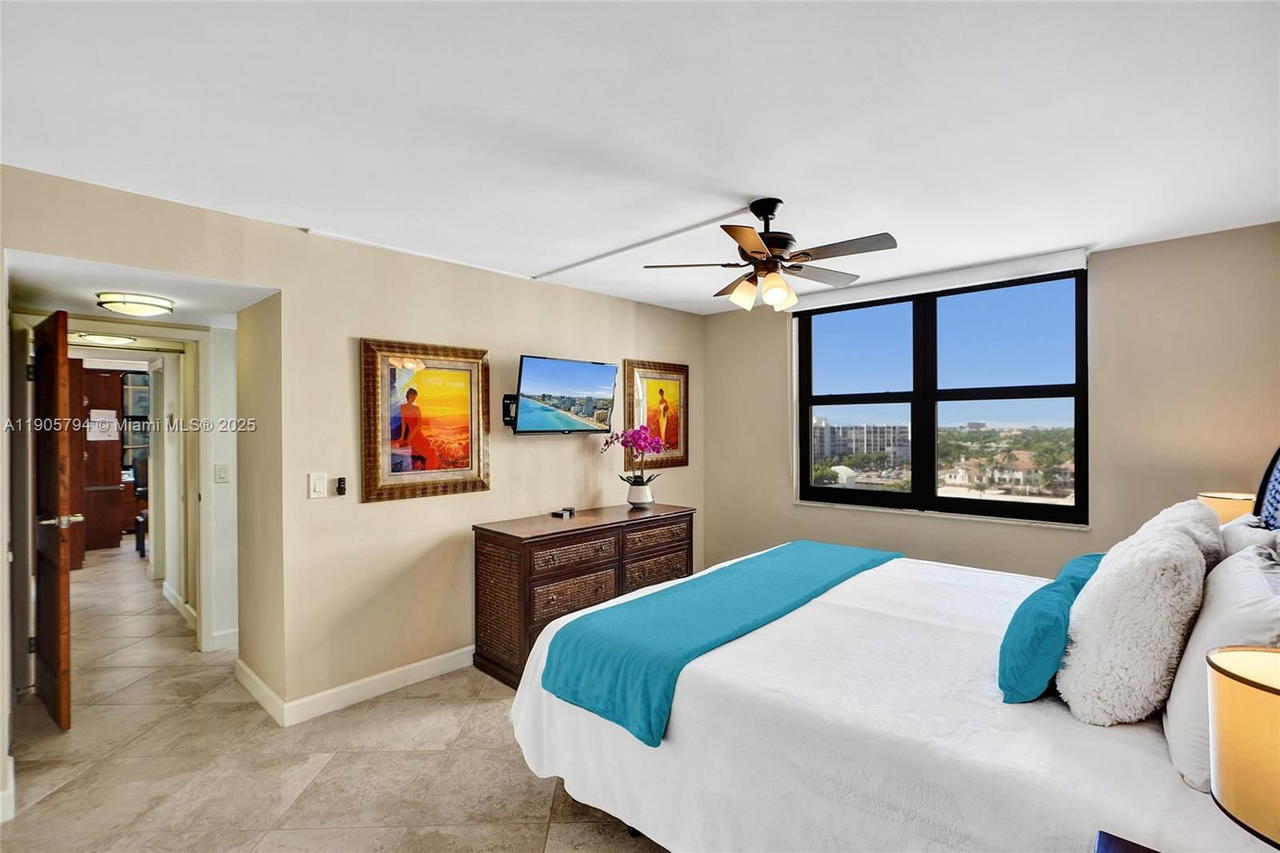 Real estate property located at 2301 Ocean Dr #907, Broward, Catania Condo, Hollywood, FL