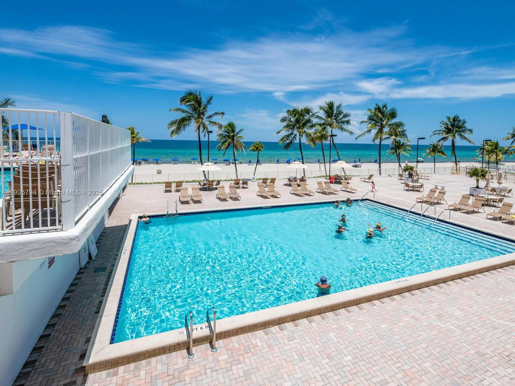 Real estate property located at 2301 Ocean Dr #907, Broward, Catania Condo, Hollywood, FL