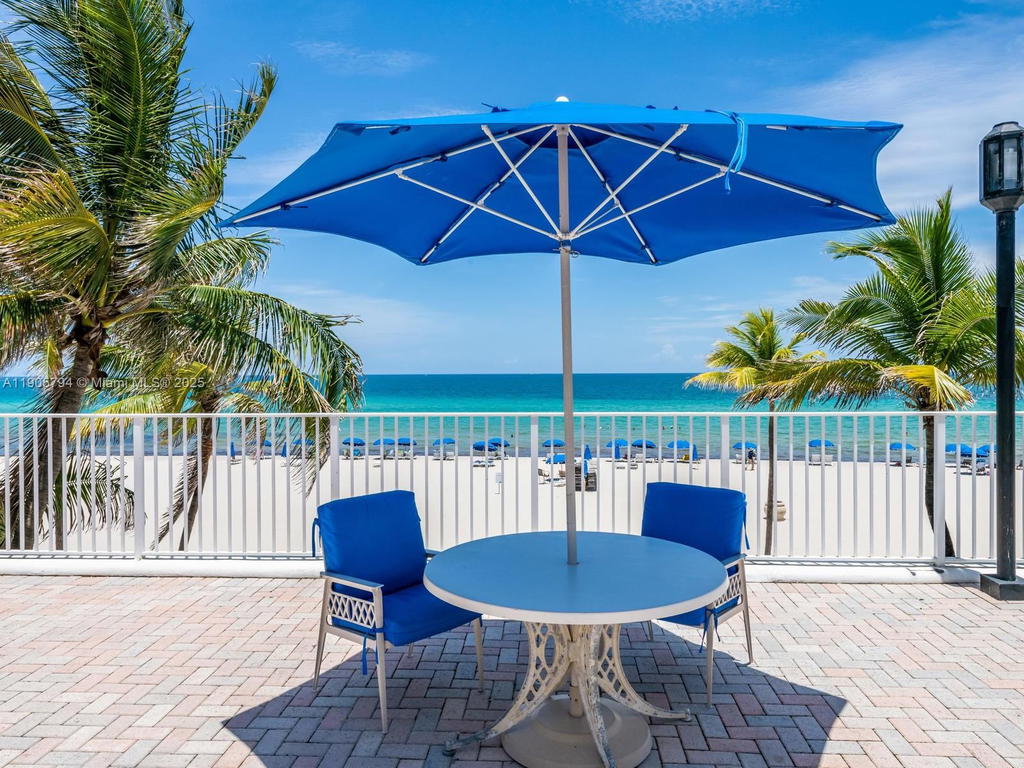 Real estate property located at 2301 Ocean Dr #907, Broward, Catania Condo, Hollywood, FL