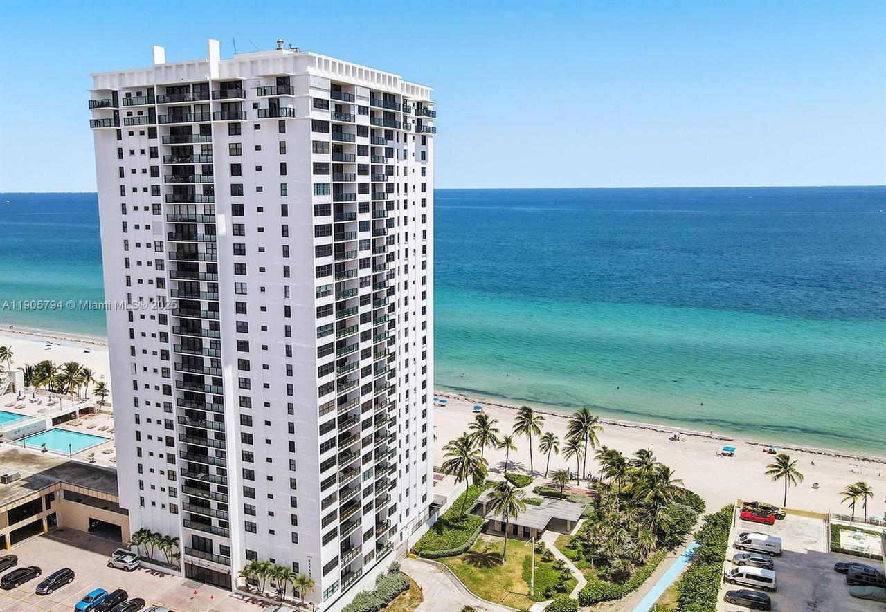Real estate property located at 2301 Ocean Dr #907, Broward, Catania Condo, Hollywood, FL