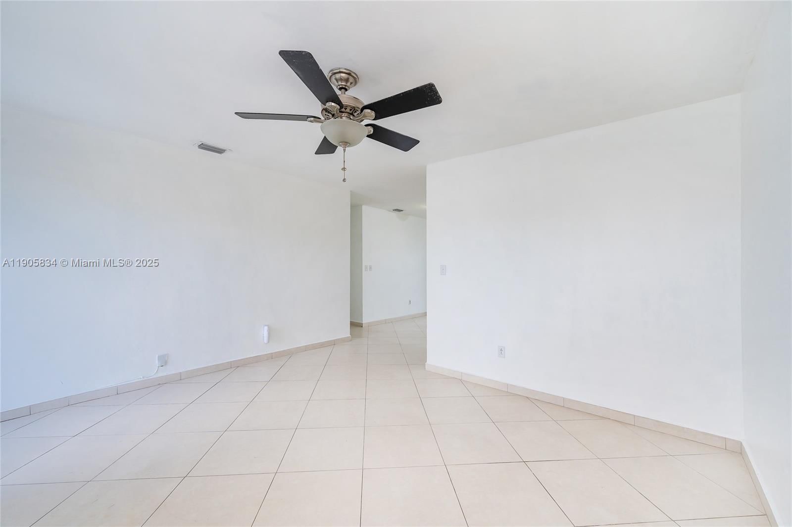 Real estate property located at 5420 182nd St, Miami-dade, Carol City Lake Steven Es, Miami Gardens, FL