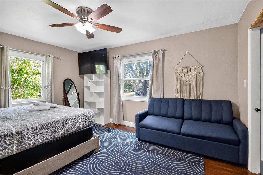 Real estate property located at 1949 Wiley St, Broward, Hollywood View, Hollywood, FL