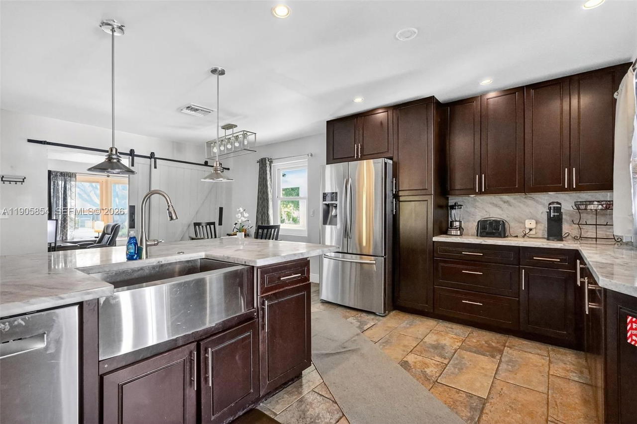 Real estate property located at 1949 Wiley St, Broward, Hollywood View, Hollywood, FL