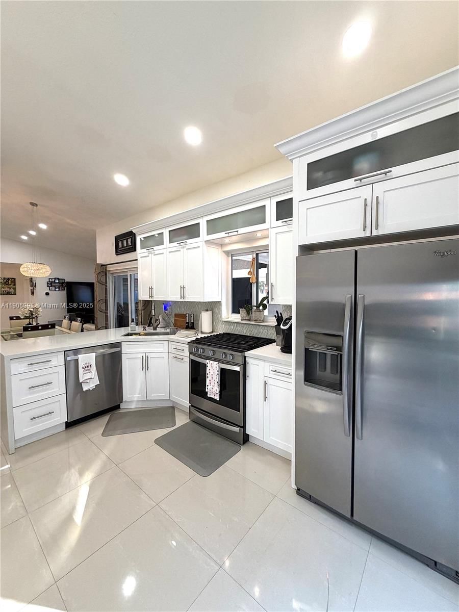Real estate property located at 19804 82nd Pl, Miami-dade, Marbella Park, Hialeah, FL