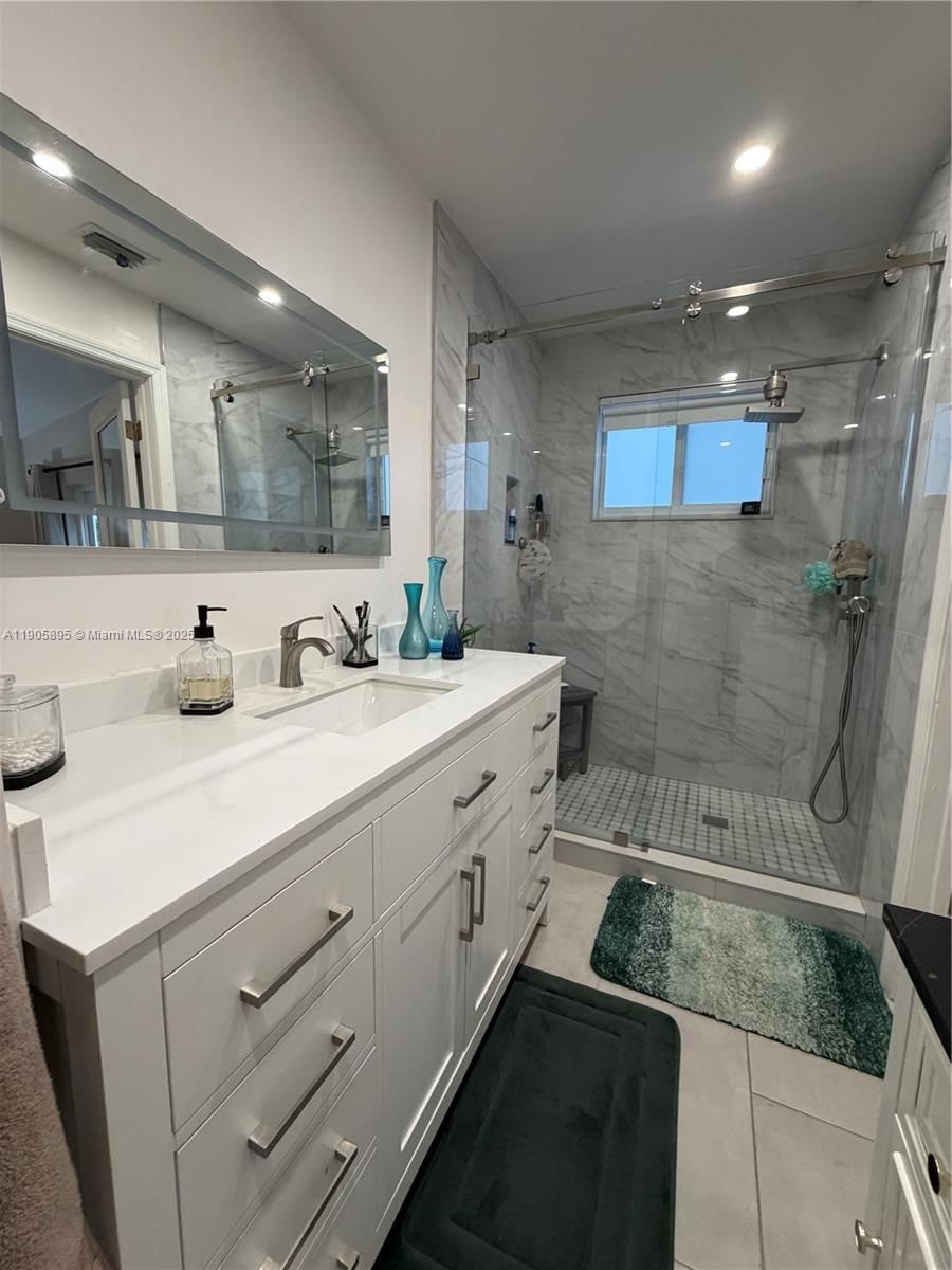 Real estate property located at 19804 82nd Pl, Miami-dade, Marbella Park, Hialeah, FL