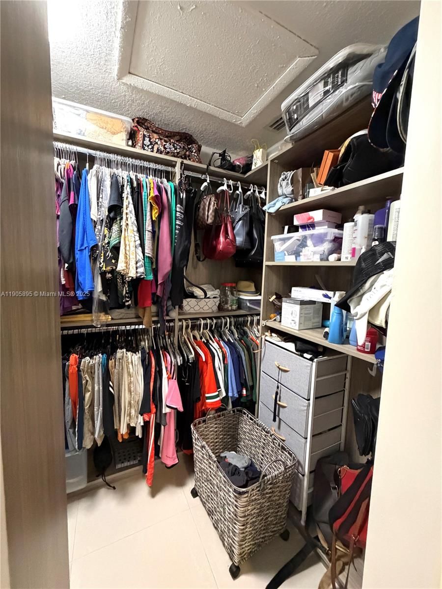 Real estate property located at 19804 82nd Pl, Miami-dade, Marbella Park, Hialeah, FL