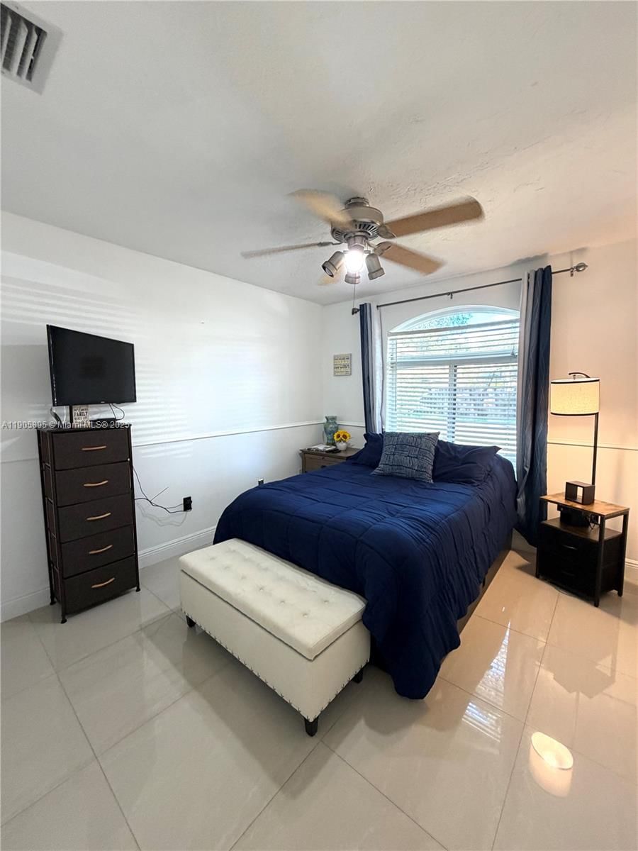 Real estate property located at 19804 82nd Pl, Miami-dade, Marbella Park, Hialeah, FL
