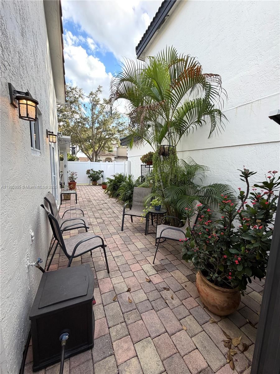 Real estate property located at 19804 82nd Pl, Miami-dade, Marbella Park, Hialeah, FL