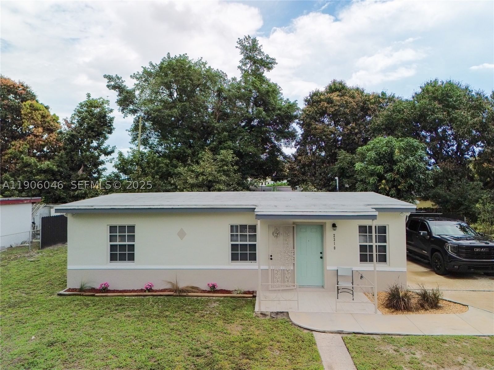 Real estate property located at 2310 Bunche Park Dr, Miami-dade, Bunche Park, Miami Gardens, FL