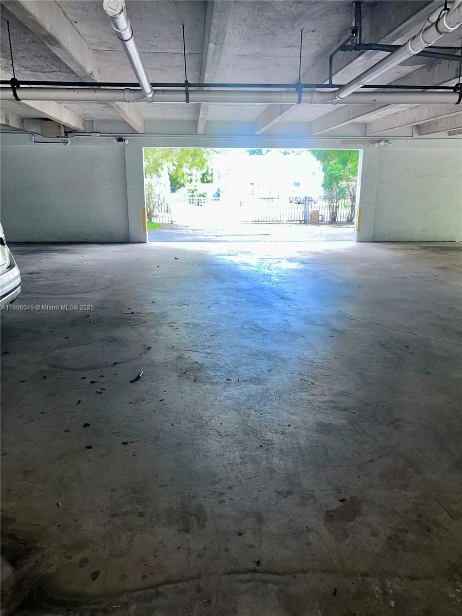 Real estate property located at 12290 11th Ct #305, Miami-dade, Gold Coast Condo, North Miami, FL