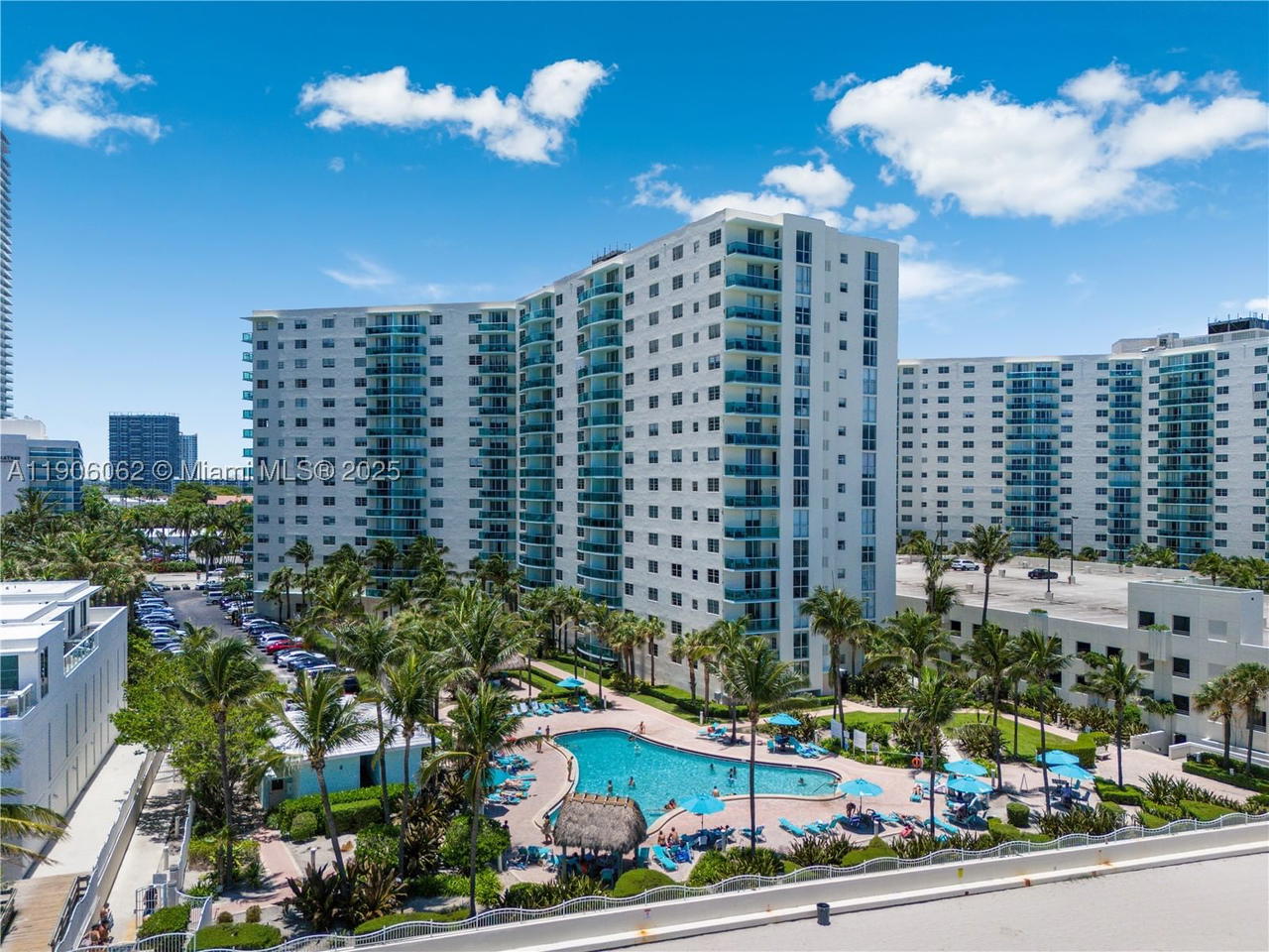 Real estate property located at 3901 Ocean Dr #4P, Broward, Tides On Hollywood Beach, Hollywood, FL