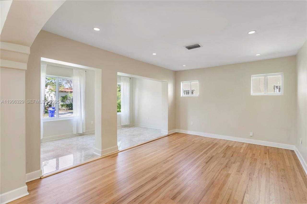 Real estate property located at 1776 11th Ter, Miami-dade, Shenandoah, Miami, FL