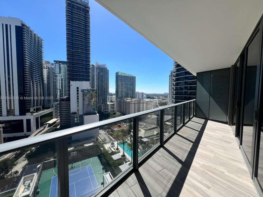 Real estate property located at 801 Miami Ave #1803, Miami-dade, 801 Sma Residences Condo, Miami, FL