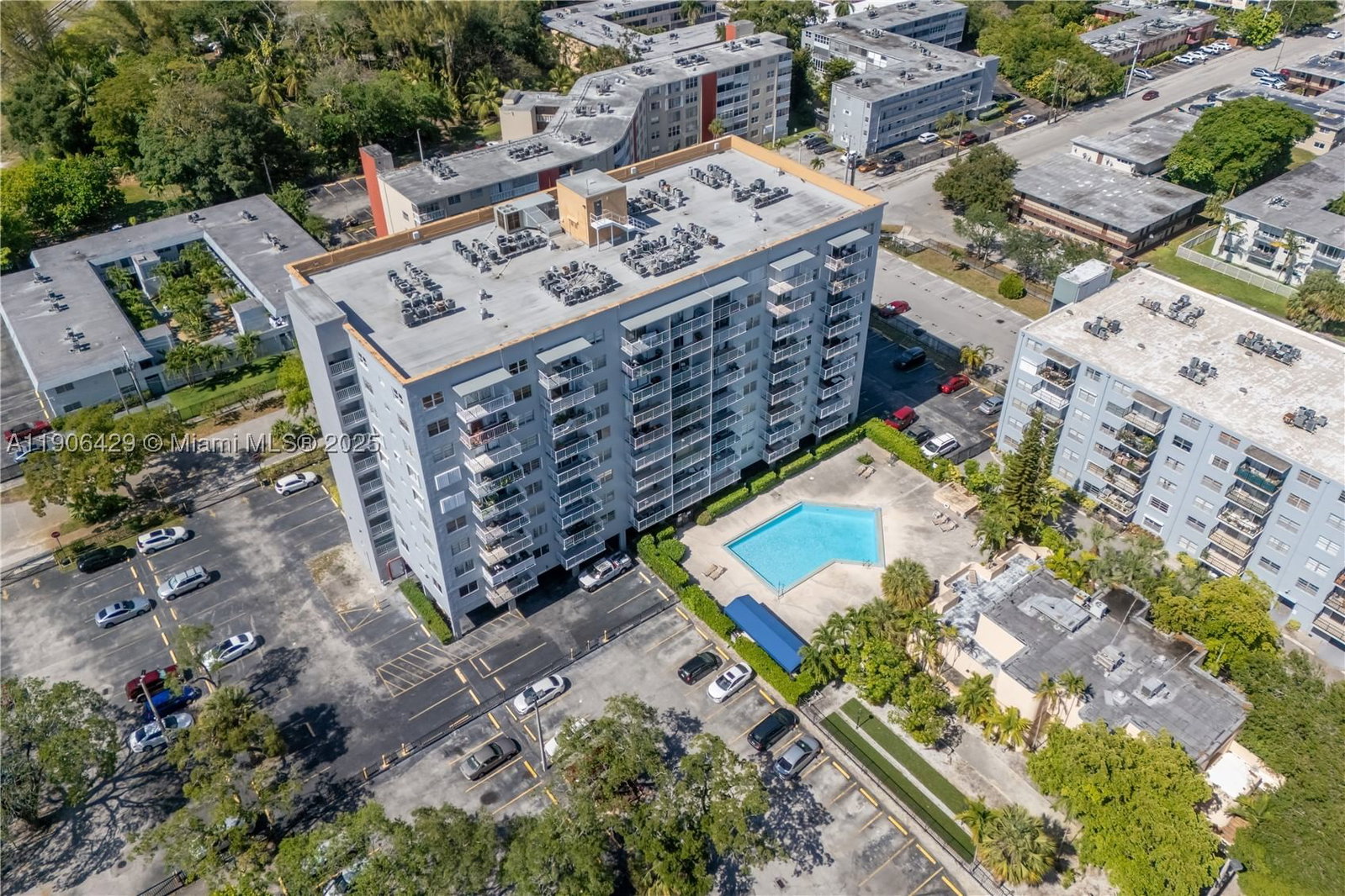 Real estate property located at 1470 125th Ter PH9, Miami-dade, Three Horizons North Cond, North Miami, FL
