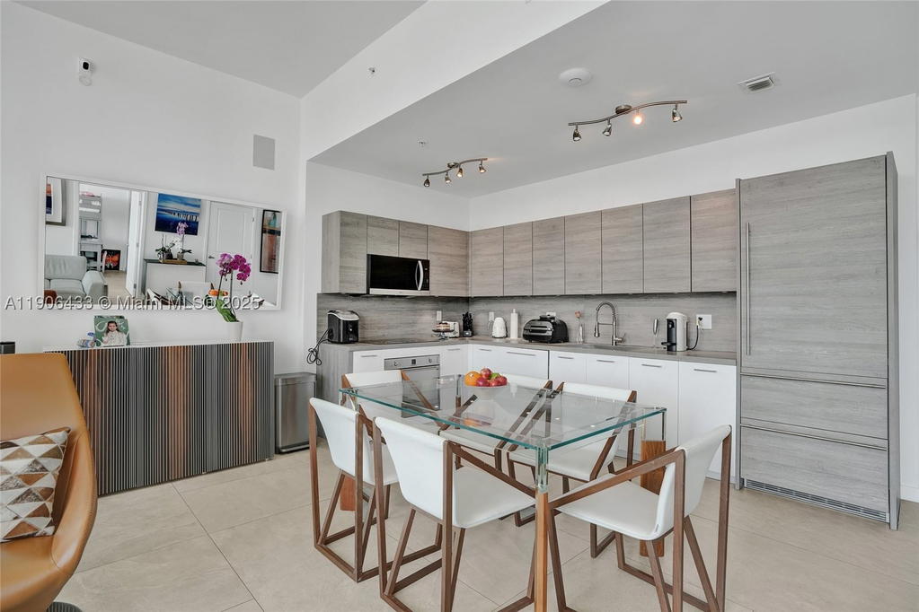 Real estate property located at 400 Sunny Isles Blvd #116, Miami-dade, 400 Sunny Isles Condo Eas, Sunny Isles Beach, FL