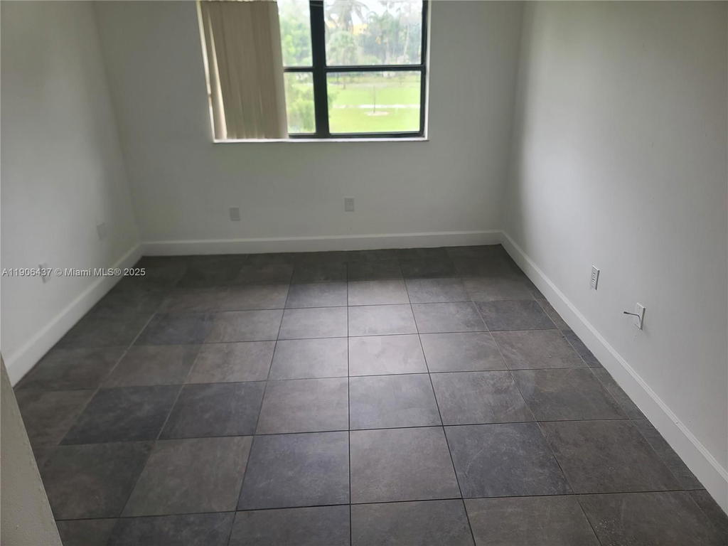 Real estate property located at 7195 179th St #212, Miami-dade, Villa Bellini Condo, Hialeah, FL