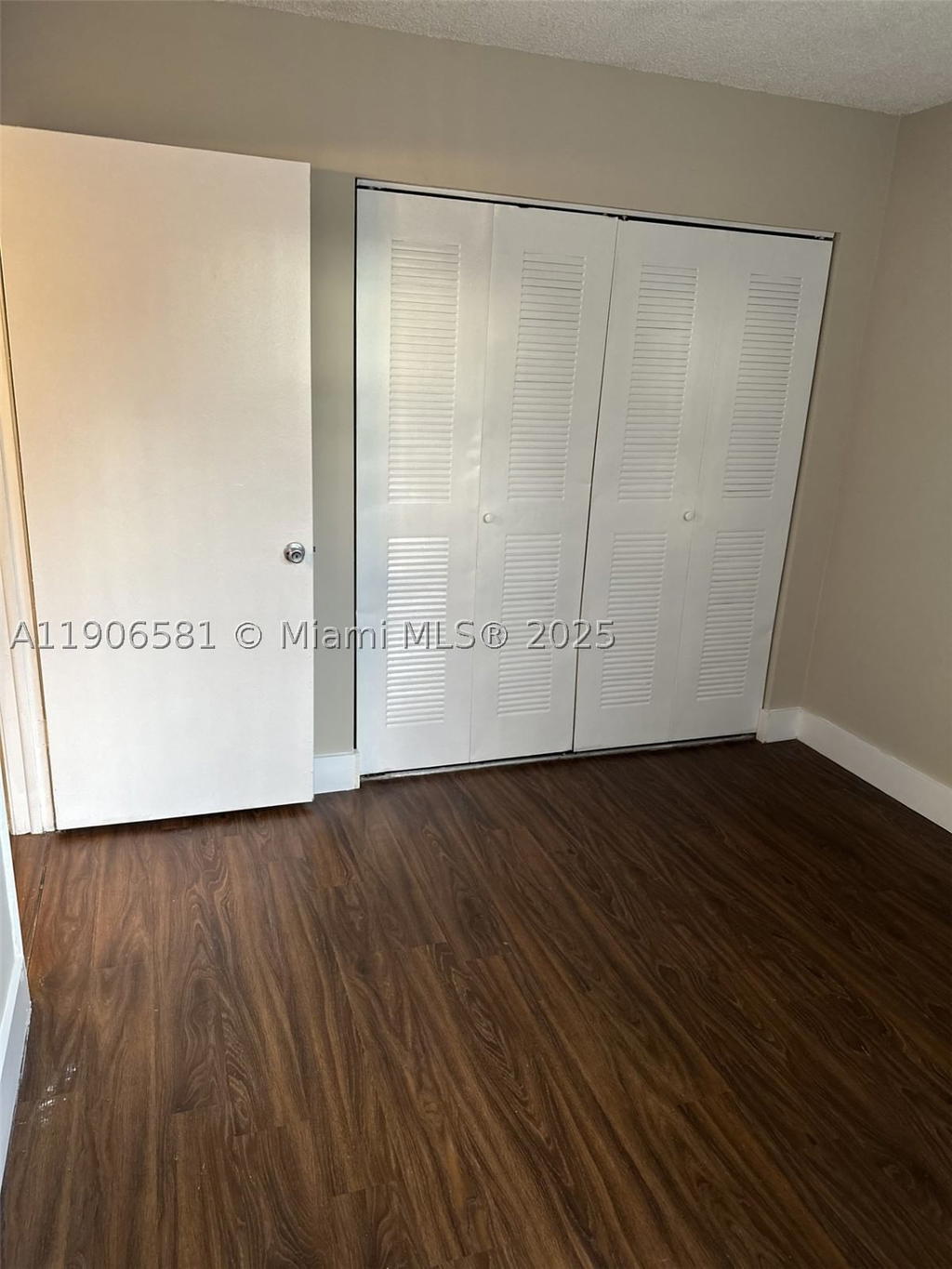 Real estate property located at 9783 Nob Hill Ct #9783, Broward, Villas De Venezia Condo, Sunrise, FL