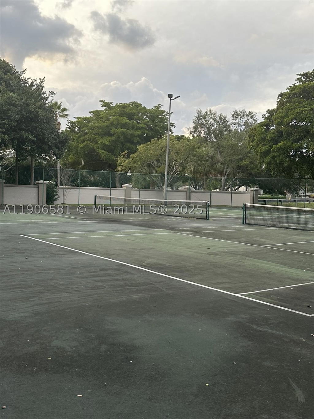 Real estate property located at 9783 Nob Hill Ct #9783, Broward, Villas De Venezia Condo, Sunrise, FL