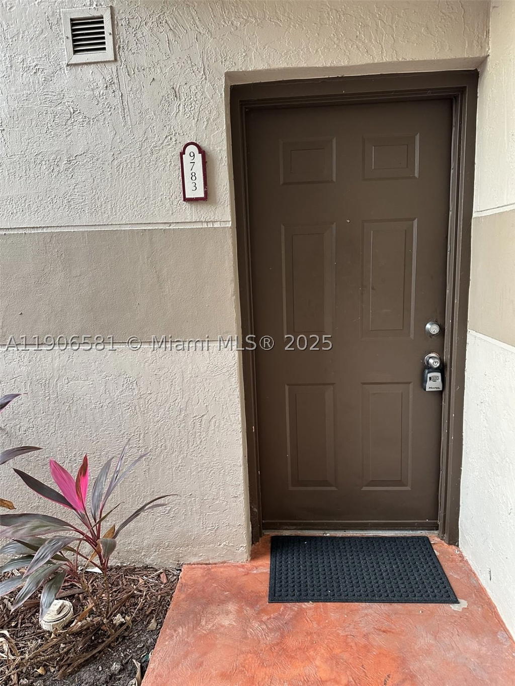 Real estate property located at 9783 Nob Hill Ct #9783, Broward, Villas De Venezia Condo, Sunrise, FL