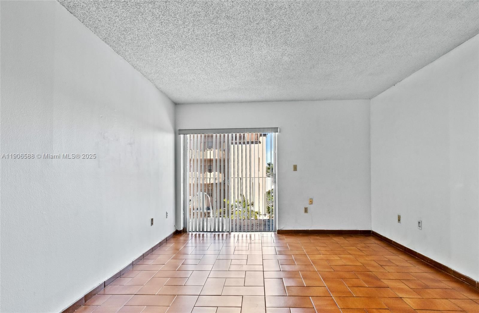 Real estate property located at 1950 54th St #313, Miami-dade, Westland-eden Condo I, Hialeah, FL